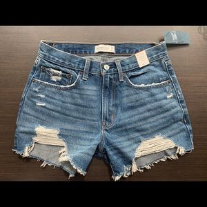 Brand new Abercrombie boyfriend shorts
